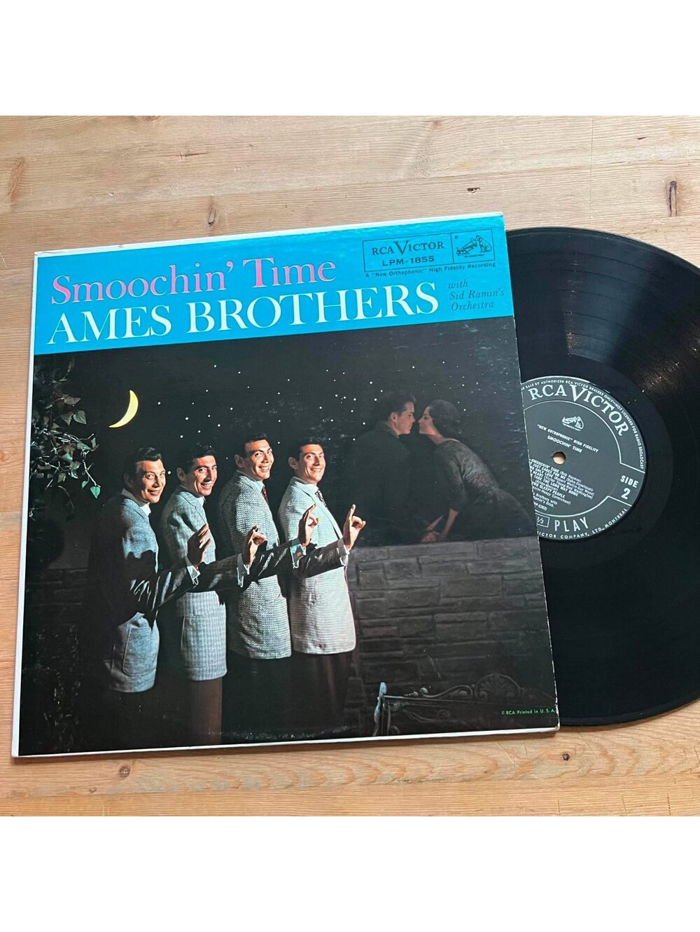 Ames Brothers - Smoochin' Time 33rpm VG+ VR22